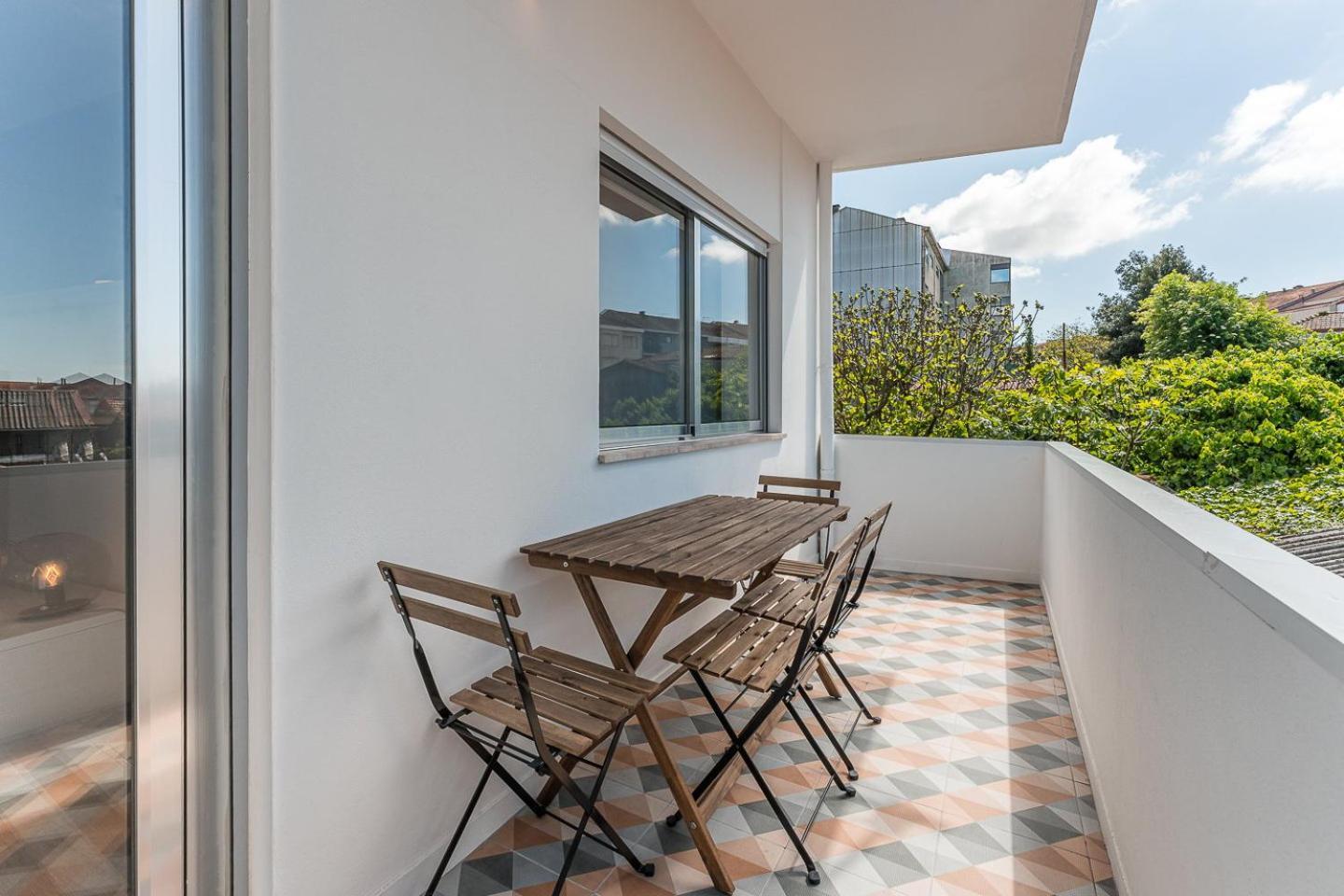 Guestready - City Retreat With A Balcony Porto Exterior photo